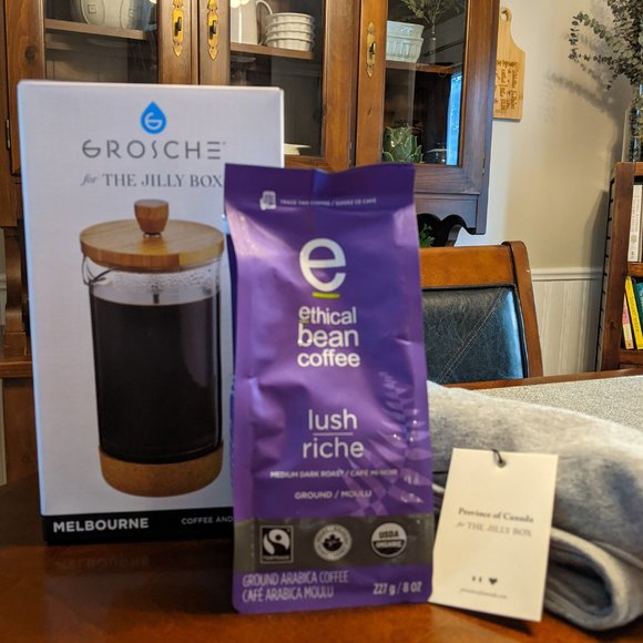 Items from Fall 2022 Jilly Box - Picture 5 of 9